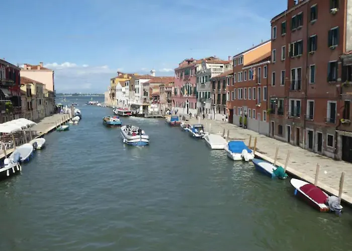 A Due Passi Dall\'Antico Ghetto, Sestiere Di Cannaregio